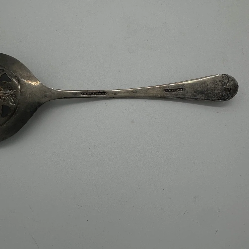 Vintage Sheffield England Silver Plated Pierced Sifter Spoon Fruit Motif Ornate - Picture 6 of 6